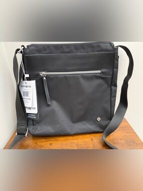 Samsonite Black Men's Messenger Crossbody Bag